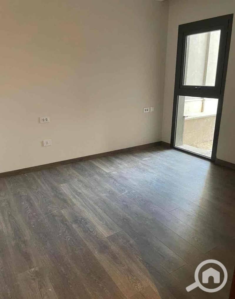 2 d3a5f936-7404-43f0-9176-e3b3972dc3db. jpg