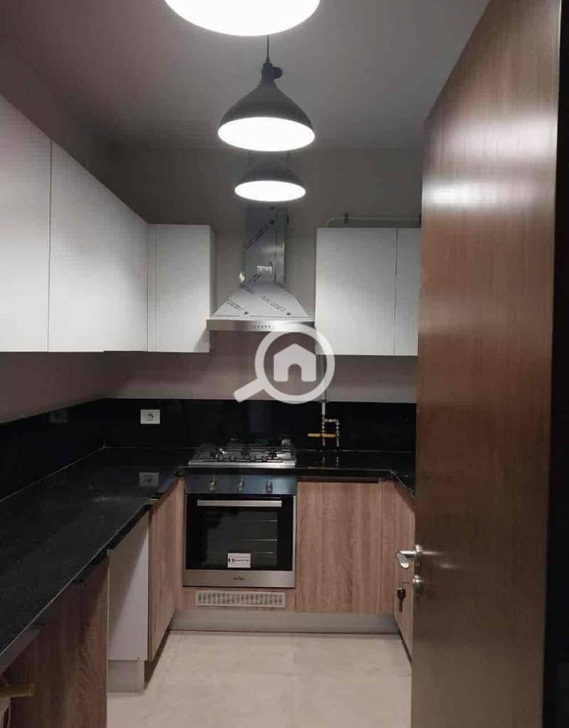 8 4bc074cb-dd15-49ca-8d59-0fa508821fd2. jpg