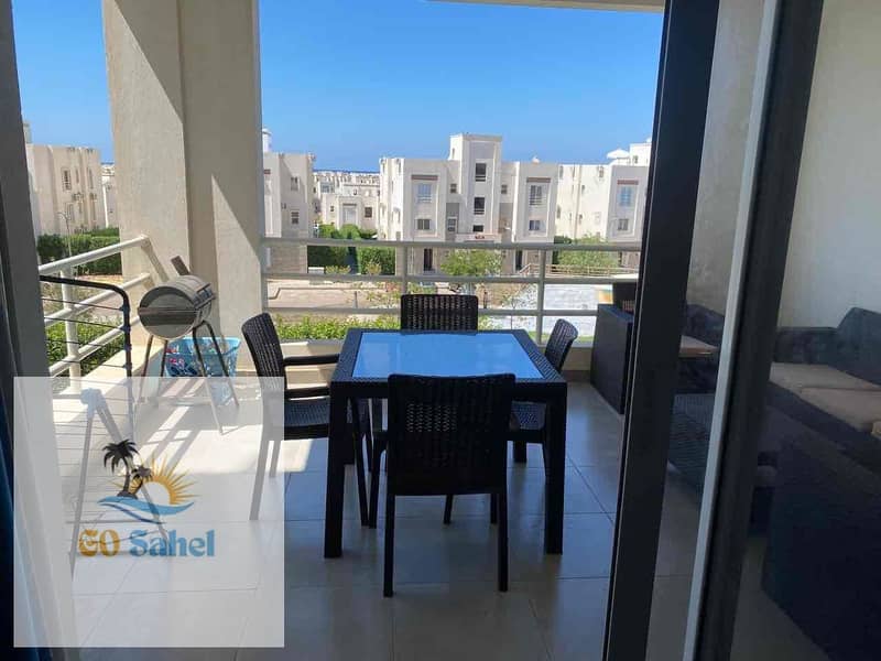 4 0040fc99-20a8-424c-a0fd-0c306ced459b. jpg