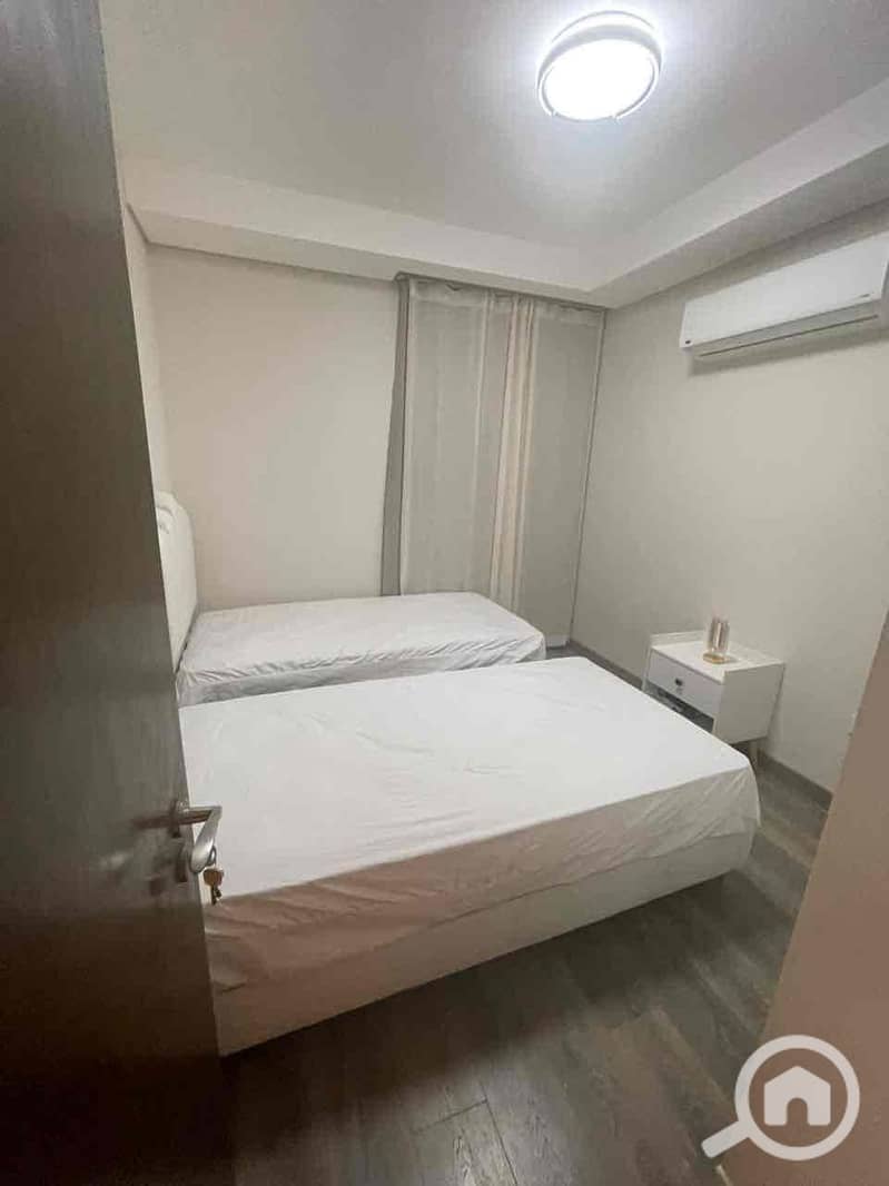 5 2F7B3F78-D503-461E-8BA7-96D1F67CDA55. jpg