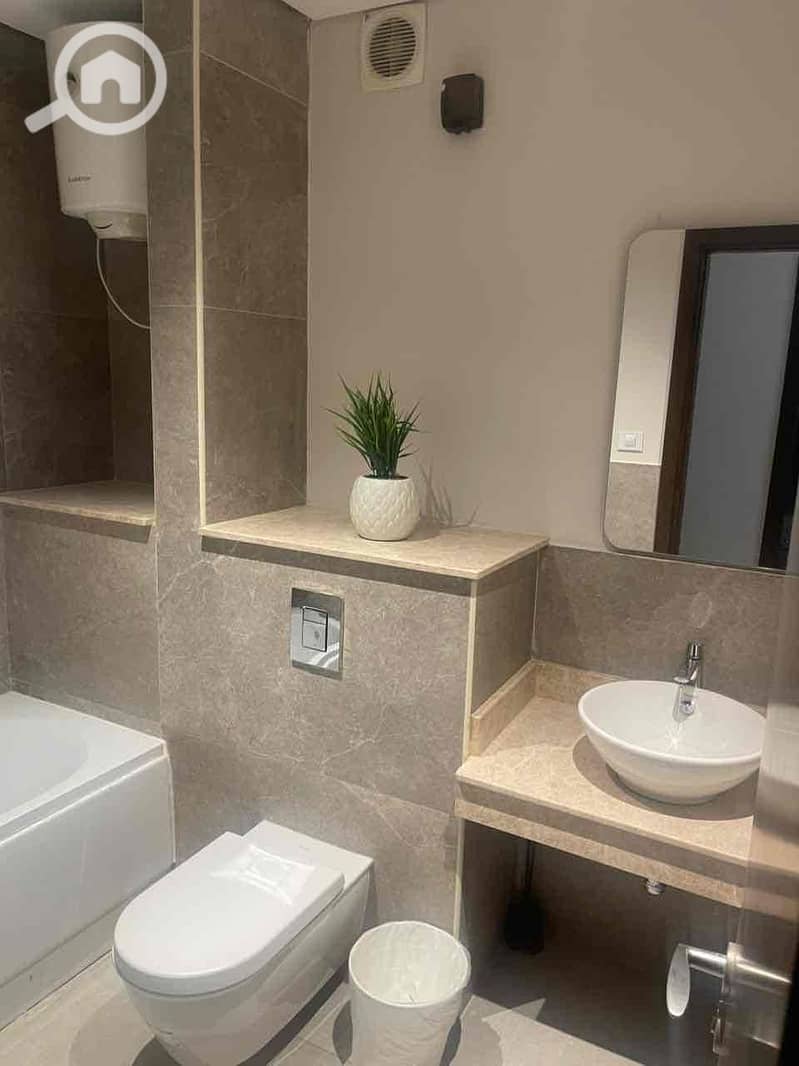 13 3098DCDA-F946-4005-8381-7181BA106DE5. jpg