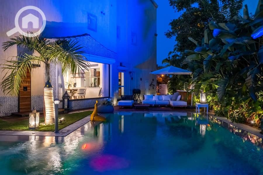 4 194fcf35-31d8-4844-80e5-84d9482d627a. jpg