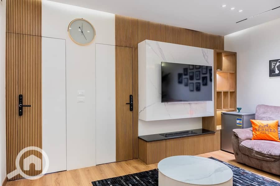 5 01a0e31c-cf95-43e3-b759-d898203e2058. jpg