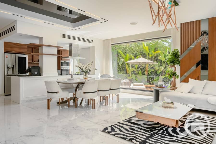 16 5811134b-9405-48cf-83e6-e2d9bafda890. jpg