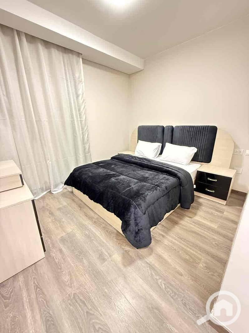 15 cf91f8f3-2d55-46b4-b83f-aaa204cf7555. jpg