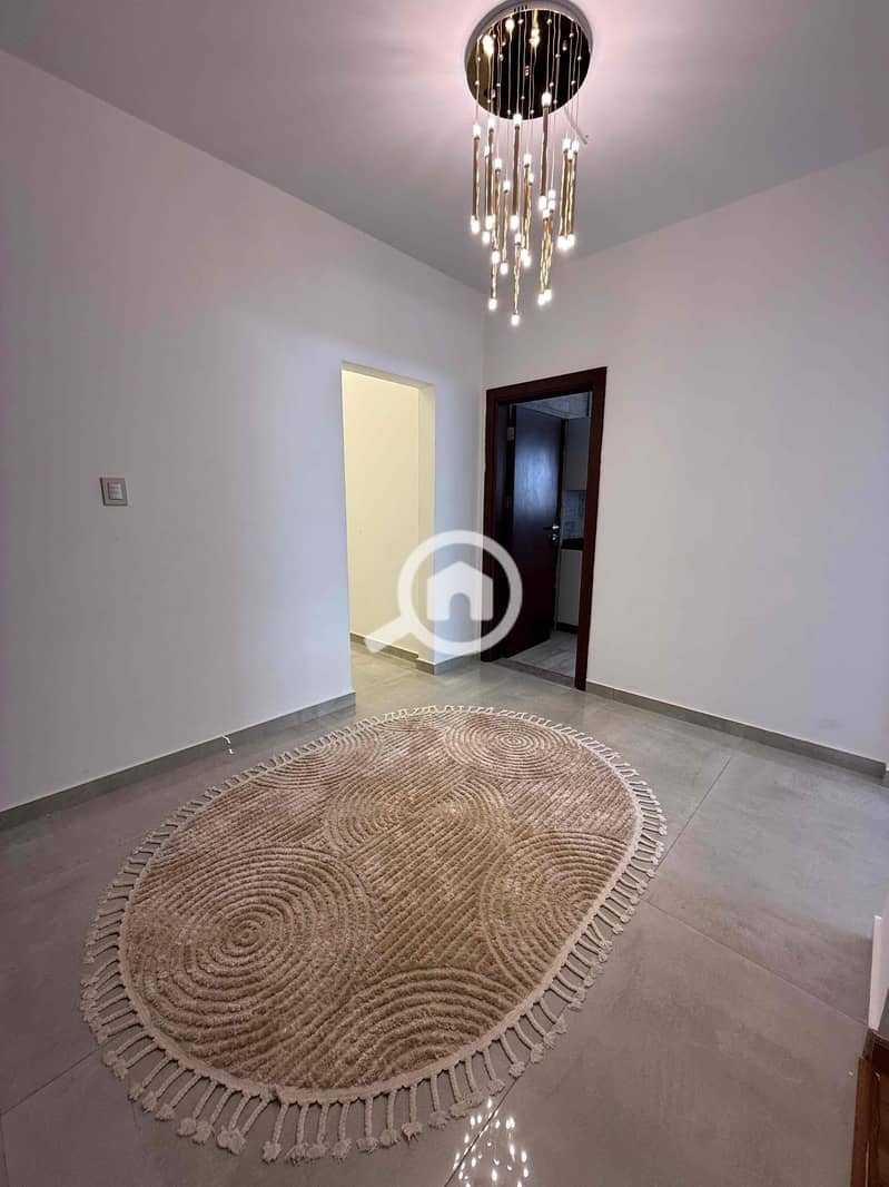 23 98f76c57-b5fa-4333-a233-77054f7f3351. jpg