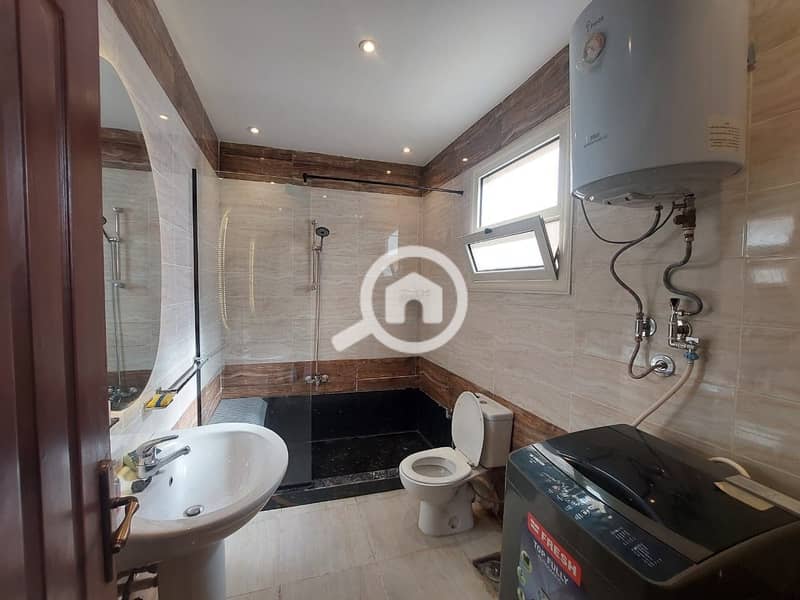 6 f9d5254a-d7de-4033-8c13-45e53e74a279. jpeg