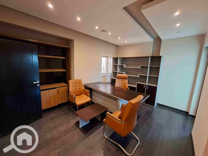 10 ٢٠٢٥١٢٠١_١٥٢٠٢٧. jpg