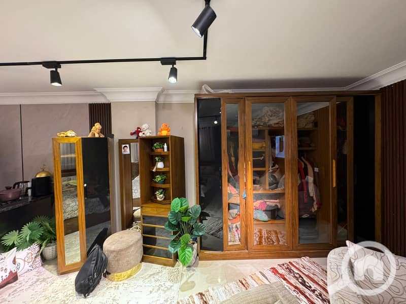 2 239042fb-e0ee-4186-8642-778f0d4de5dd. jpeg