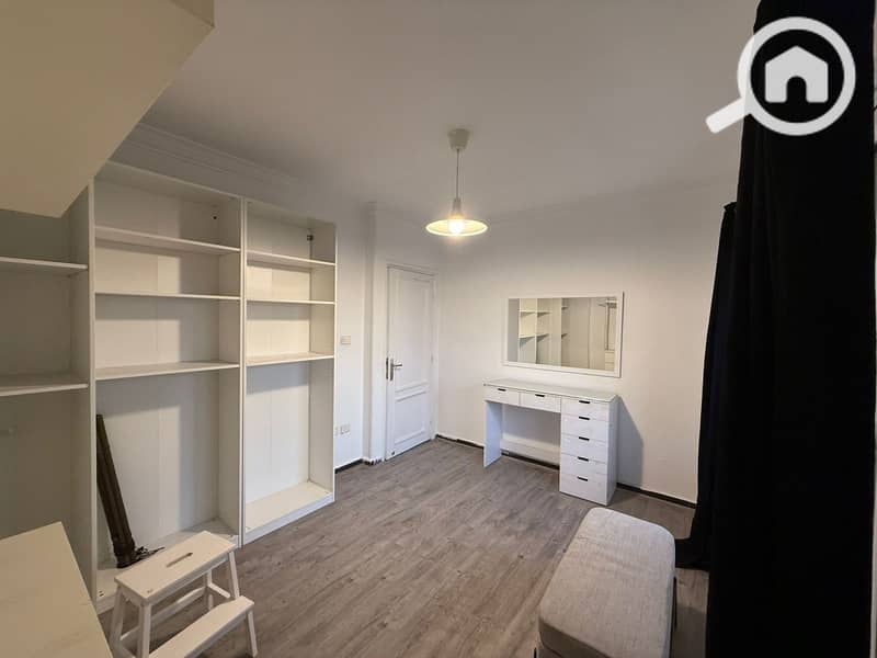 7 897b3fa7-ccd5-4b10-98e1-81053e32de04. jpeg