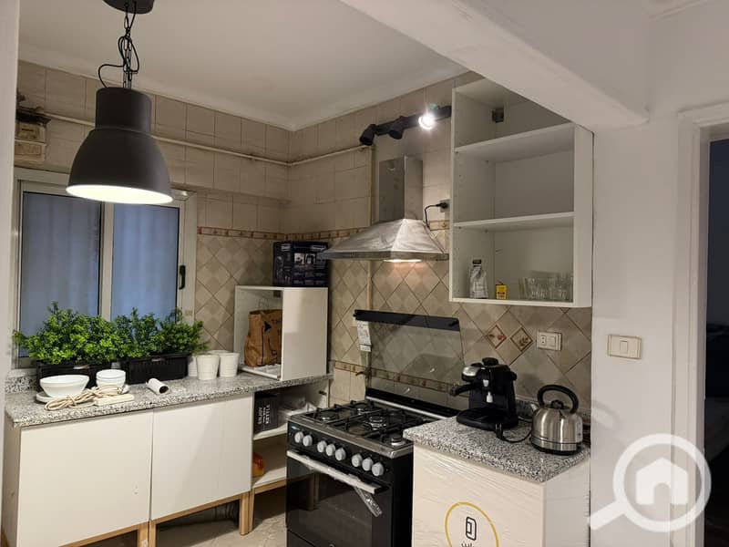 10 b4a16fcd-7b58-406b-a916-605993c7dd4a. jpeg