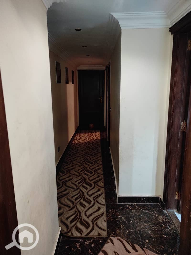 4 35d18ae2-b6ea-4225-aa6e-5a395584763b. jpeg