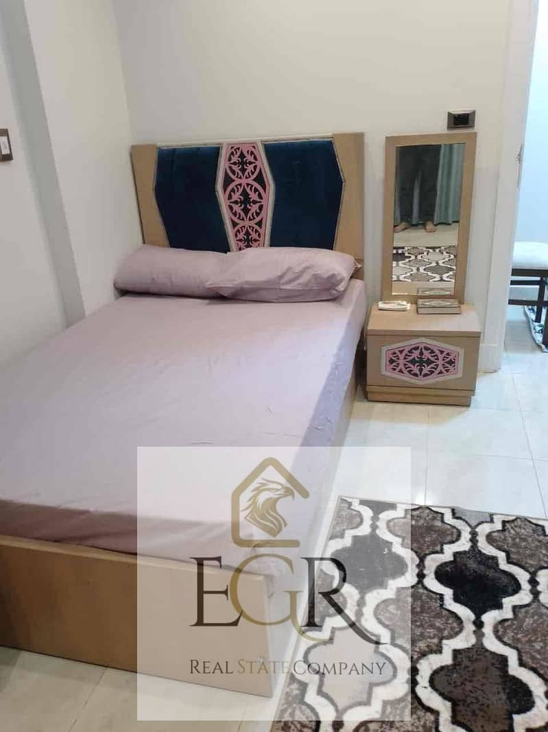 5 e78bfb71-7ae6-42cf-8f86-dc7eae2e9a34. jpg