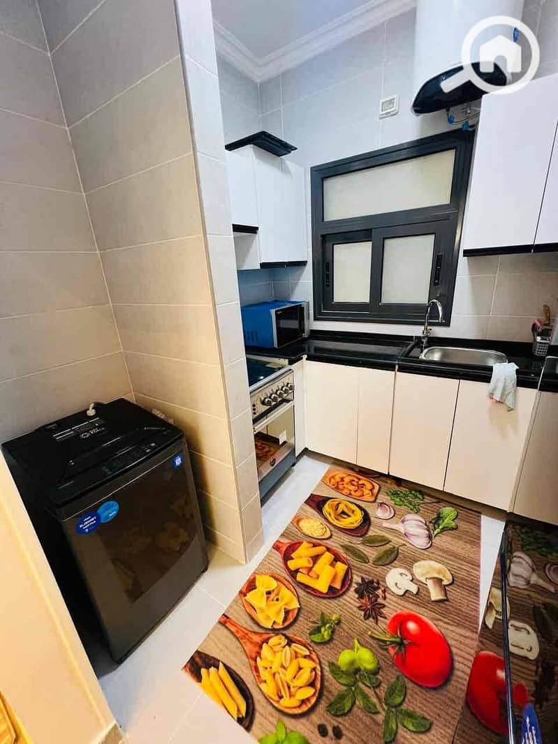 9 1e86f454-7fbb-429a-85eb-dc9088e64b88. jpg