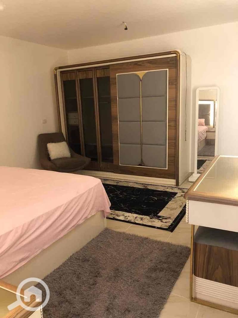 3 ab0048ef-d3ab-4666-a7b2-37b747d07035. jpg