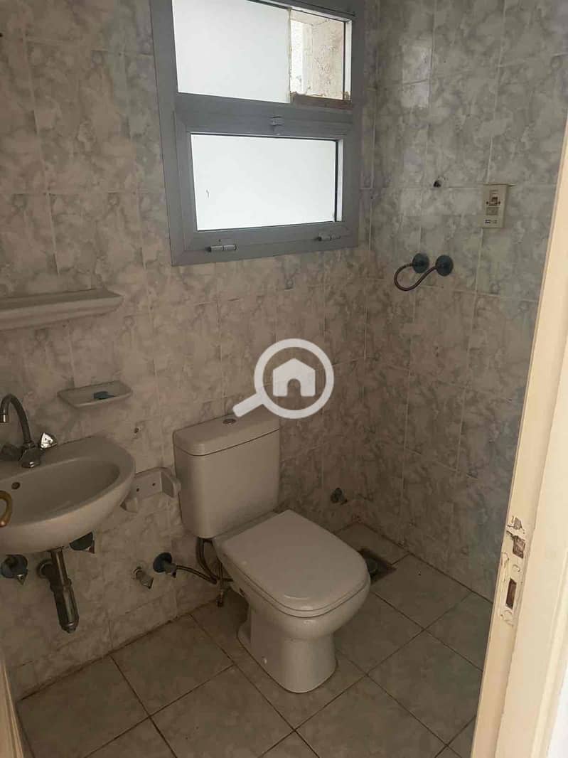 5 6cf48c2f-0259-4861-874e-920c2b0e8730. jpg