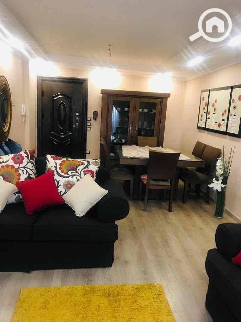 12 4586820f-e1bb-4d28-a5fe-16e05b39124f. jpg