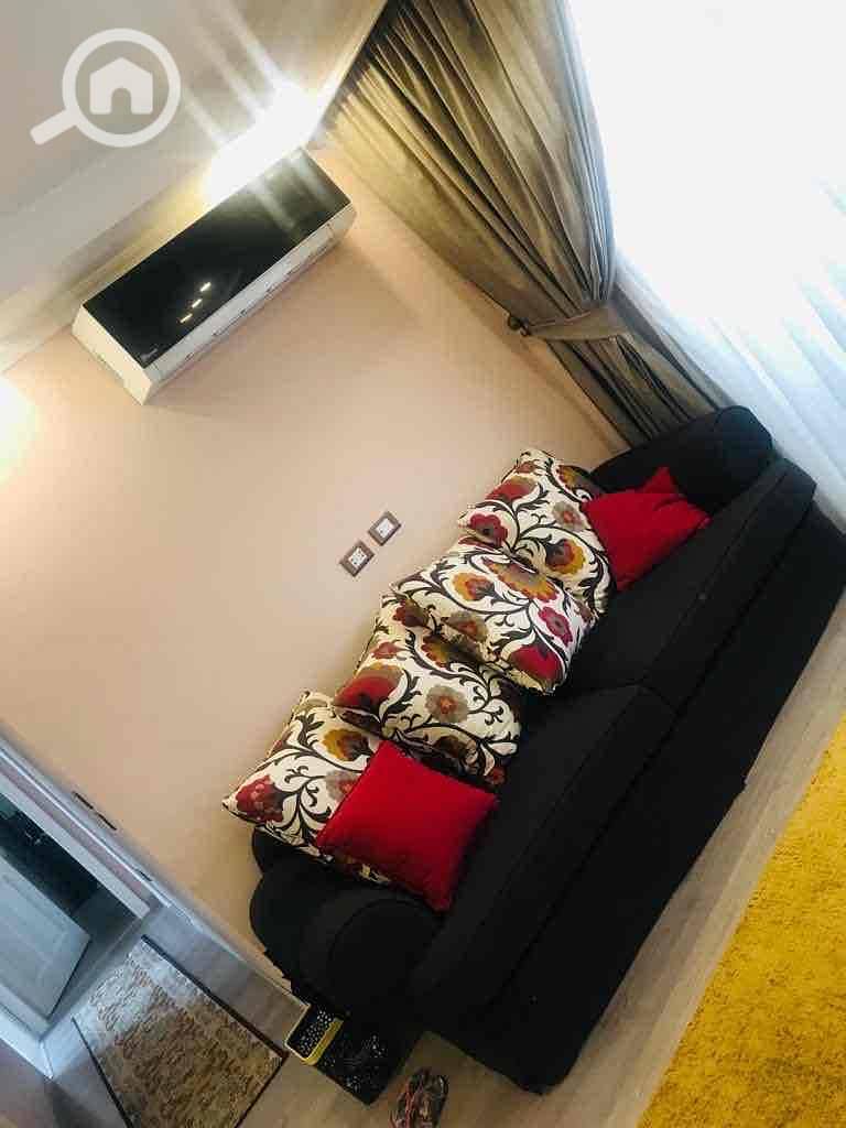 13 34c6da9c-827b-4eff-8453-1a5294402b23. jpg