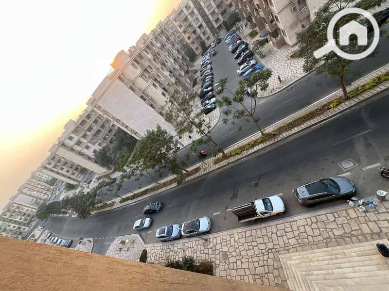 12 6e2b7527-af8a-4679-b714-ca27bd7c3b7d. jpg