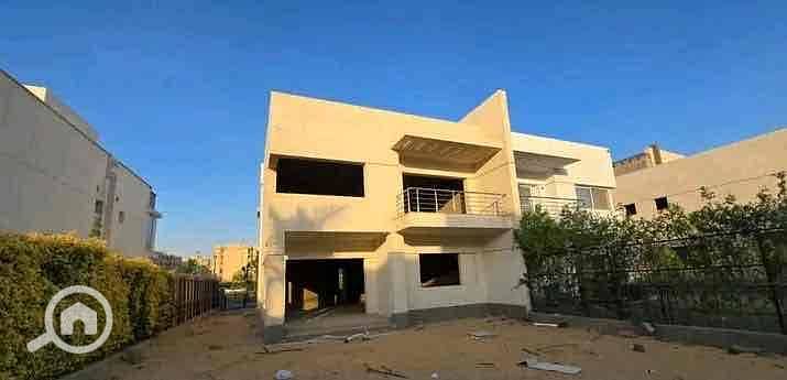 2 5538bd04-d497-4f73-b7fb-5484107f81de. jpg