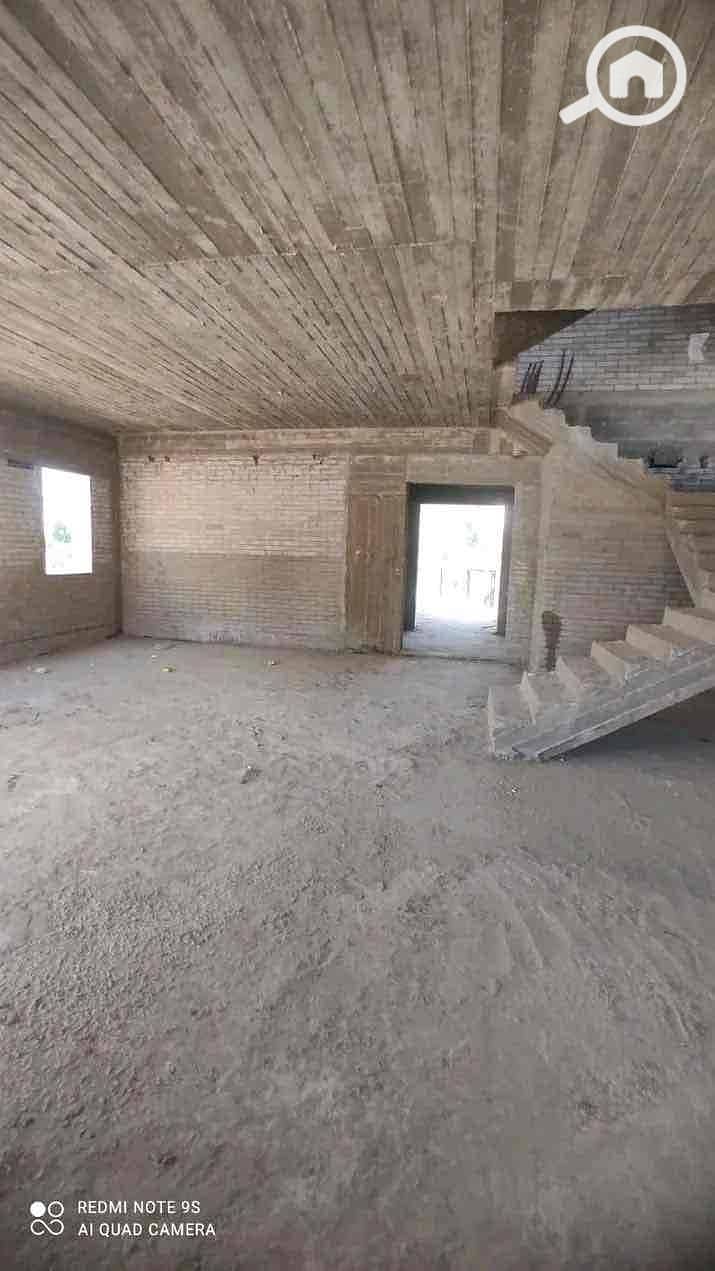 15 5a949e1f-6f30-4d59-b3d0-3dd97eb9f06f. jpg