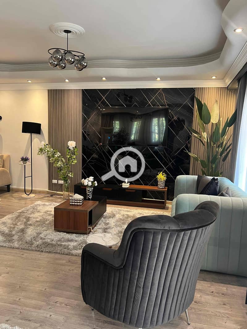 14 af59e0b7-8296-47bc-b50e-3d597d74d67e. jpg