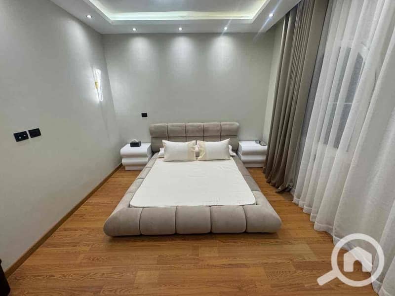 3 49b5fe35-fdd0-476e-9128-1a191ac5181f. jpg