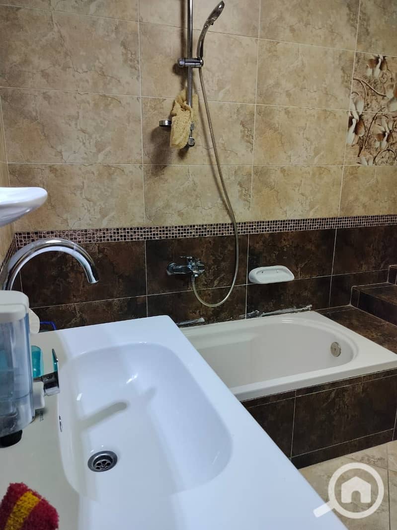 5 WhatsApp Image 2025-12-02 at 08.27. 43 (2). jpeg