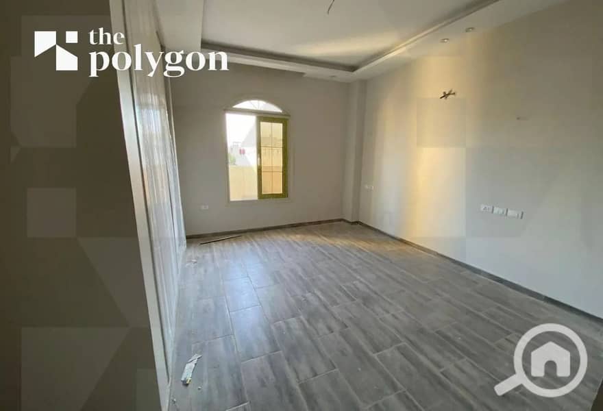 7 52ddb8f0769c4b01b64bee2982c37007. jpg