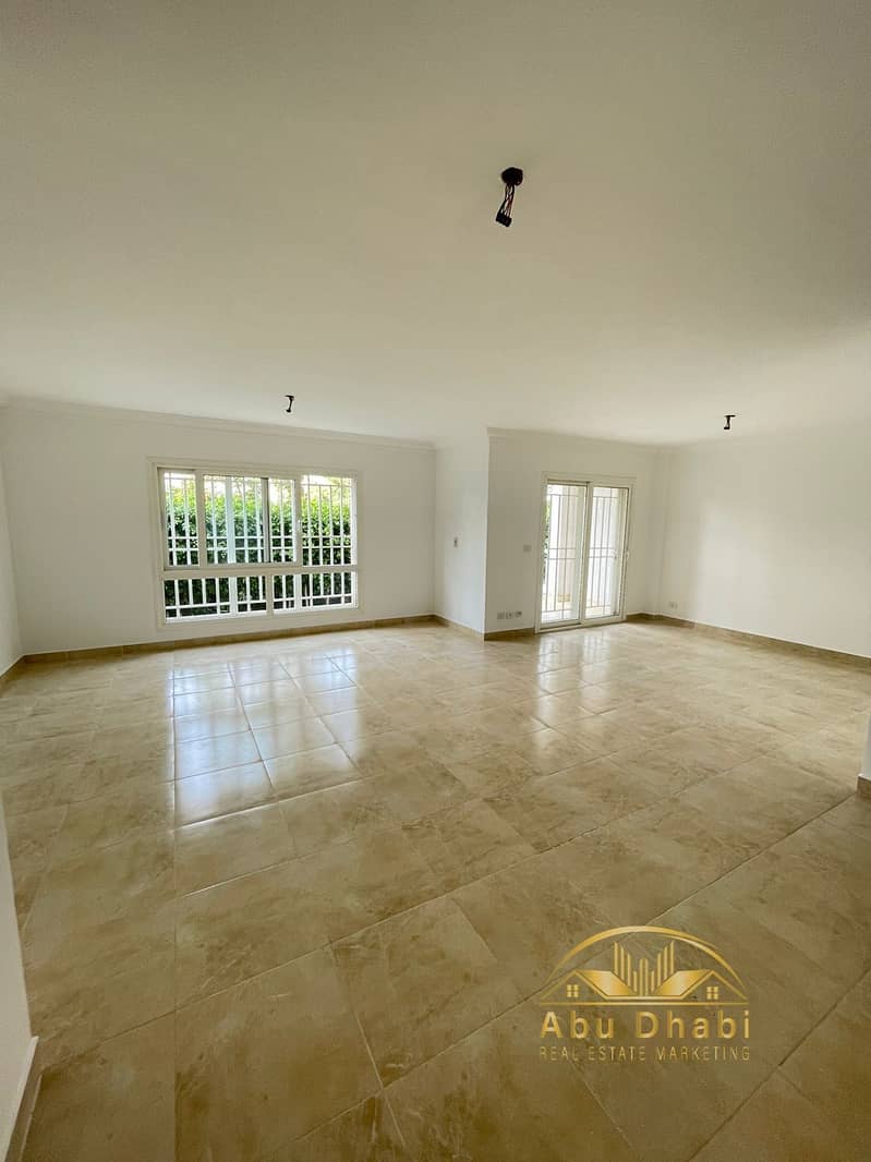 4 215d37e4-21b6-4d28-88c3-95d2a5ae4c9e. jpg