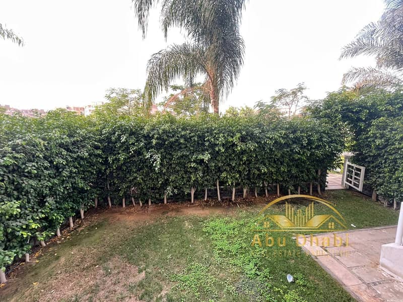 9 8f2c81a1-2837-41a8-aa59-14b77c36a0d0. jpg