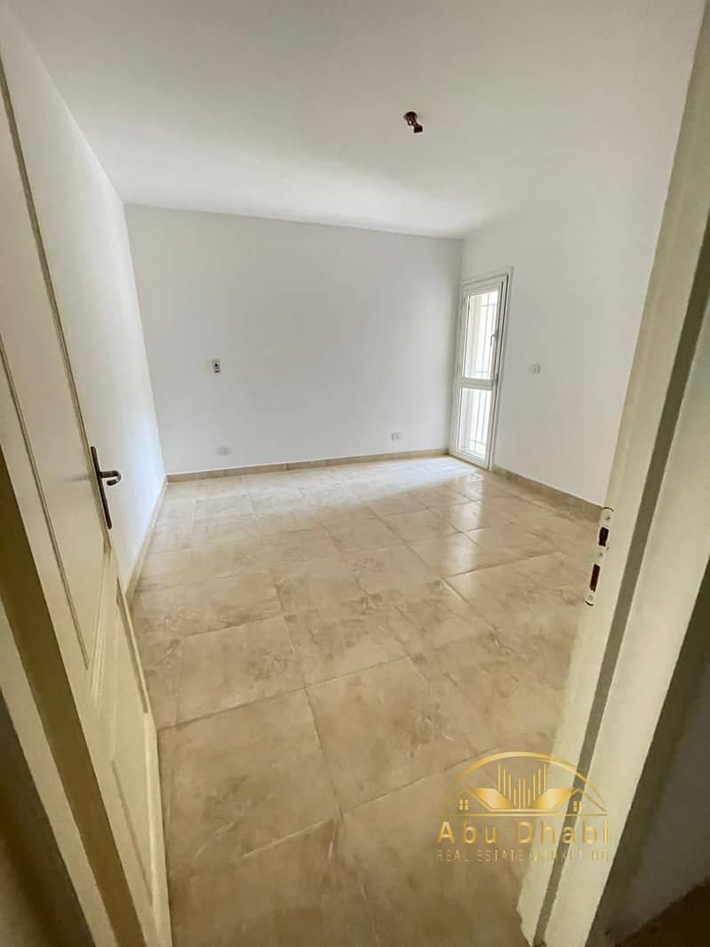 18 ac5d2774-148e-48ed-a9da-b5fa0945fca7. jpg