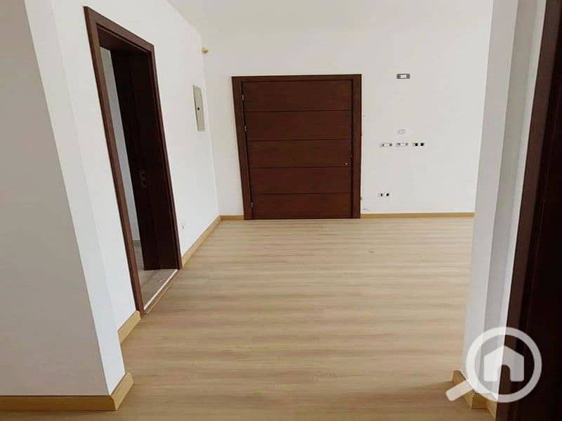 3 WhatsApp Image 2025-02-12 at 2.26. 24 PM_800x600. jpg