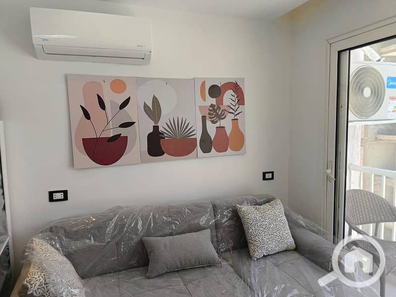 2 ce4e6cd6-4e99-44e9-b732-f4fac6490f77. jpeg