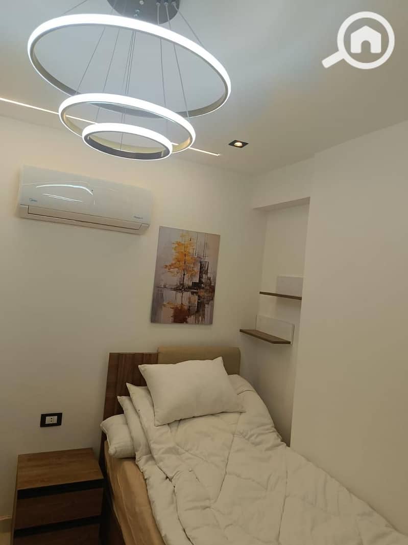 4 13ac4c06-c37f-4cbf-9175-dfced2f09337. jpeg