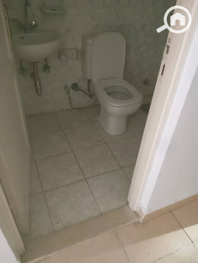 5 9e0283ee-4719-4ffe-8c08-0b62ec93fc1a. jpeg