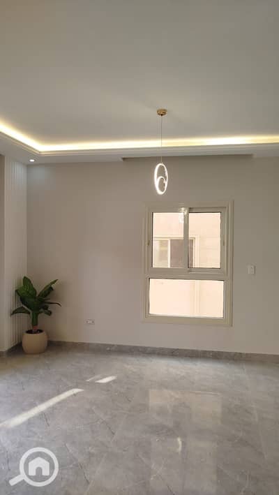 فلیٹ 4 غرف نوم للايجار في الشيخ زايد، الجيزة - IMG-20251202-WA0001. jpg