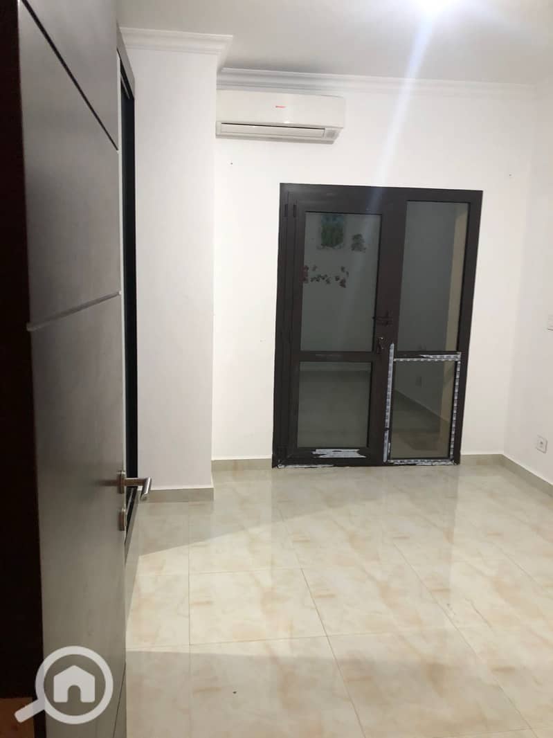 4 WhatsApp Image 2025-11-26 at 08.22. 49. jpeg