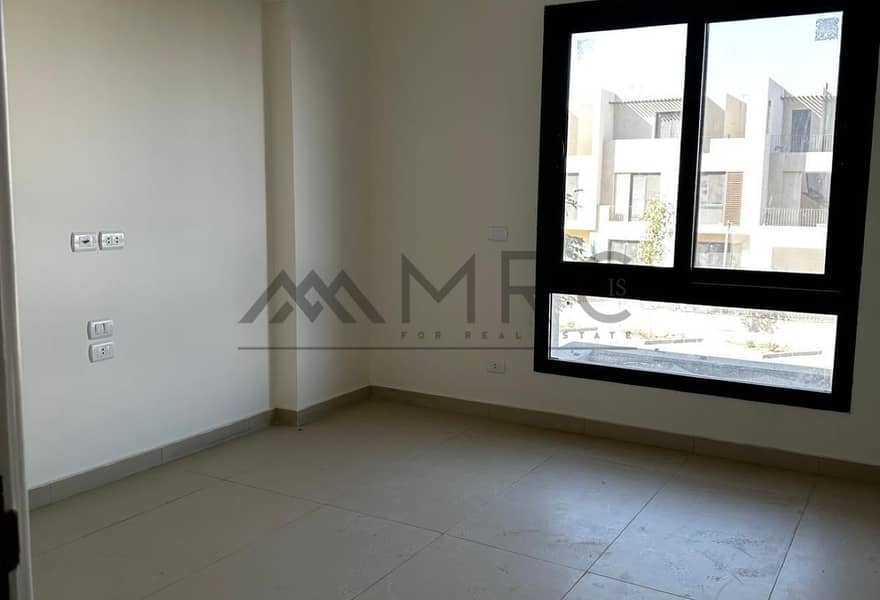 3 db64db70-259d-49e5-9419-46454c8e25e0. jpg