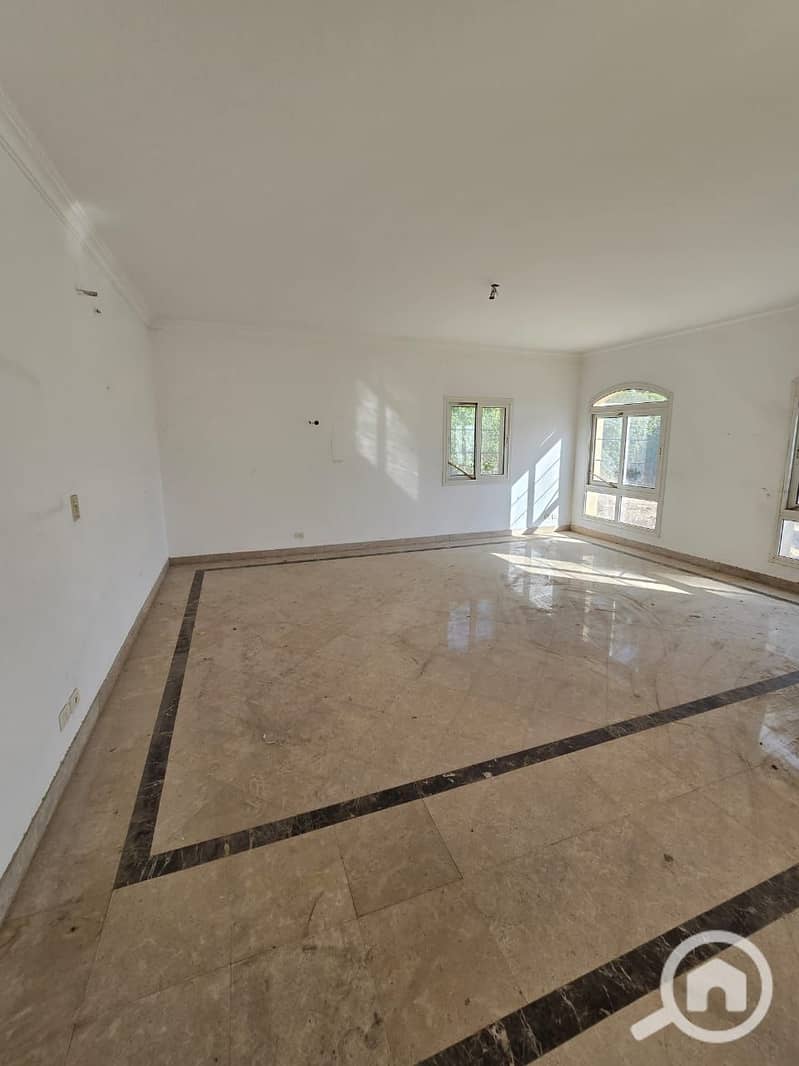 9 18483c3e-e55c-45ad-a17a-4de7dd580ebd. jpeg