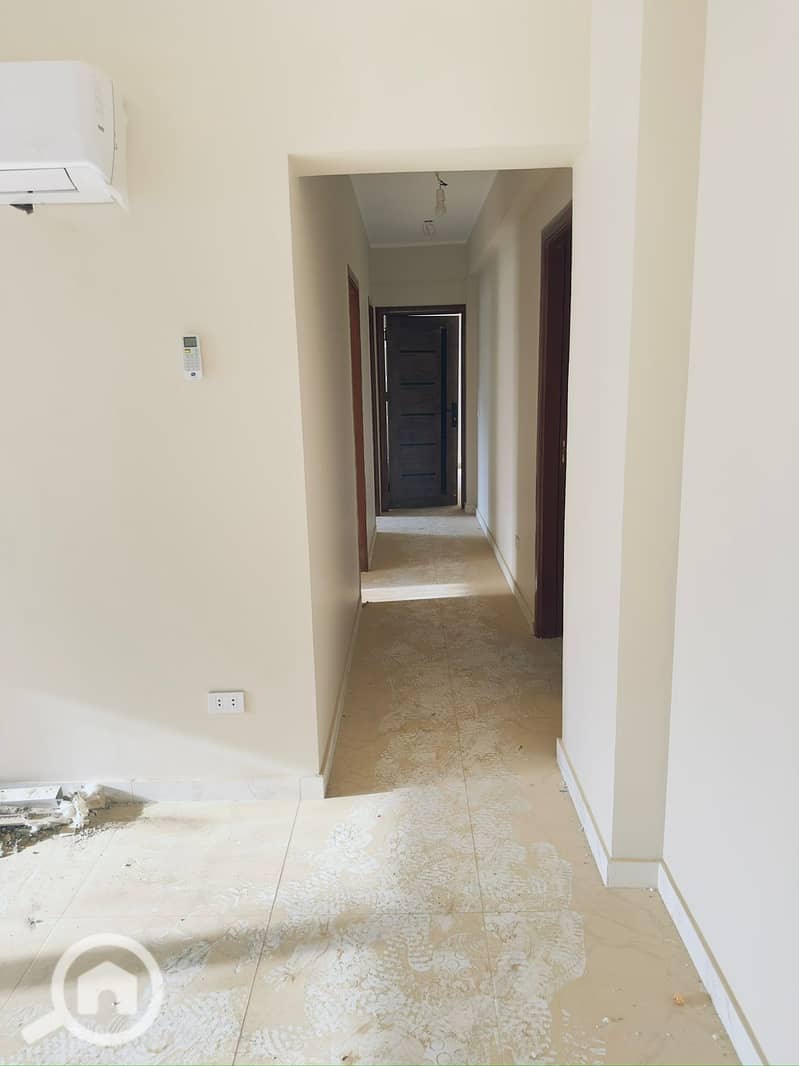 5 05ac8df3-c85b-49ec-a0cc-9ee66cd3cc4b. jpg