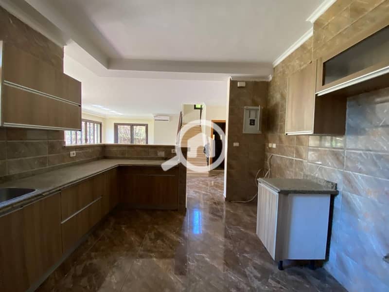 9 c9e46e7e-d8f0-462e-b5b3-3ede72bada75. jpg