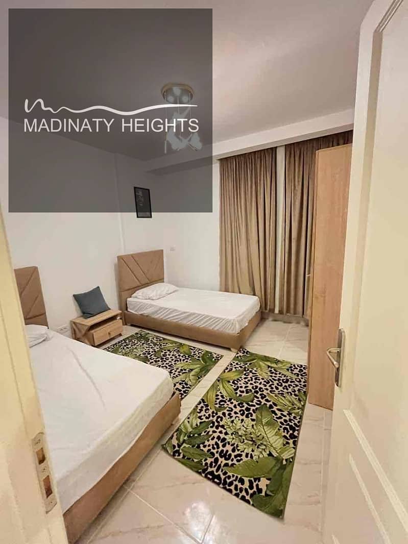 6 9508e082-294b-40e3-b4bb-6d2a9c160761. jpg