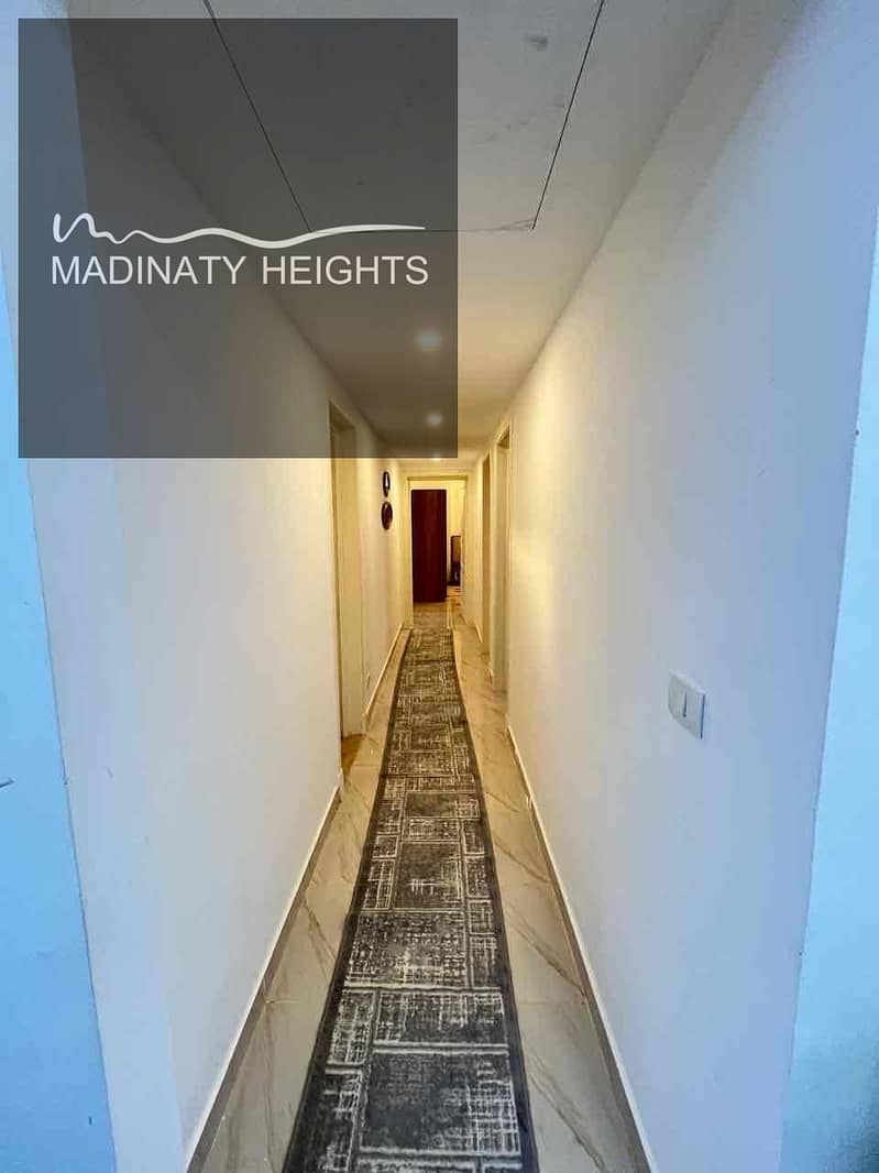 9 b09dfdb3-73c4-4bd4-8e61-40c3c84daaaf. jpg