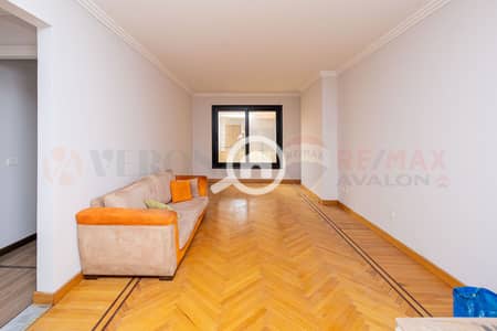 4 Bedroom Flat for Rent in Laurent, Alexandria - 1. jpg