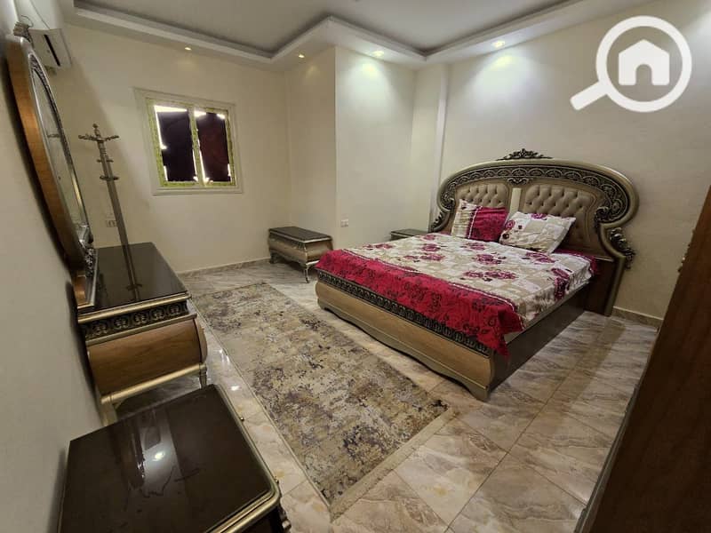 4 24689d8b-74f0-45bb-bee7-1eec0c5dbdff. jpg