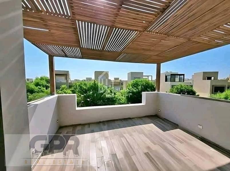 4 527890446_765898436016767_1524942066765937080_n. jpg