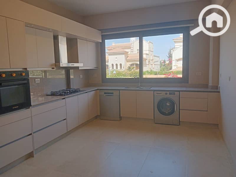 6 6d3d419c-1dc7-4c64-a7e4-3af9abfabe46. jpg