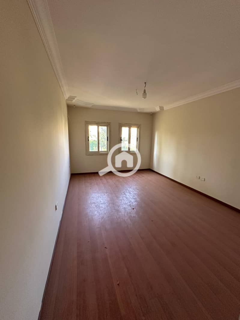 11 439585cc-f3bf-4281-8fc9-92fc7f3ebcc5. jpeg