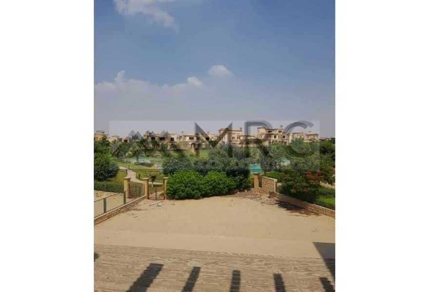 10 c78959dc-ad4b-41ea-b482-e3e55c90d72a. jpg